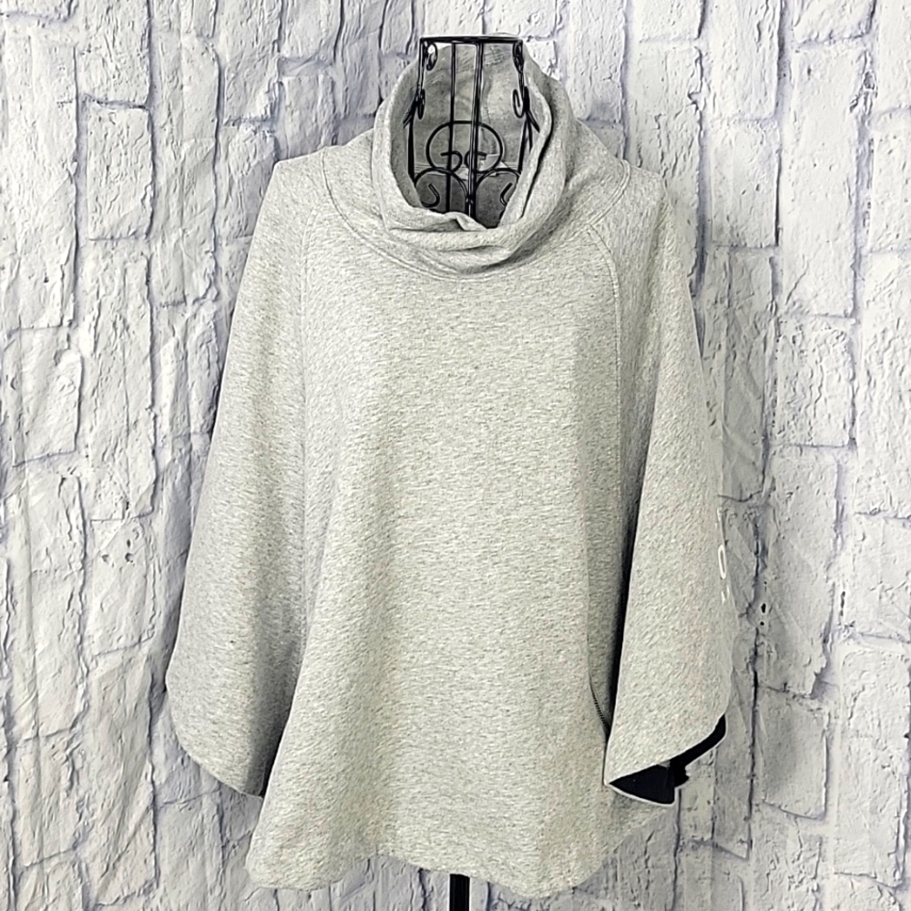 VICTORIA'S‎ SECRET Love Angel Gray Oversized Cape Medium